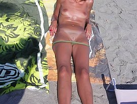 granny naked on beach