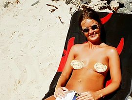 saggy tits at nude beach