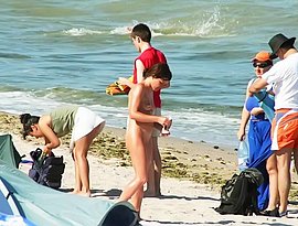 young teen family nudist