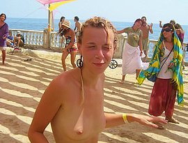 naked beach boobs